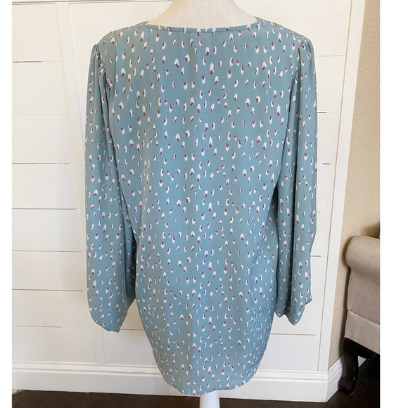 Mint Green Printed V-Neck Bubble long sleeve blouse - Picture 5 of 16